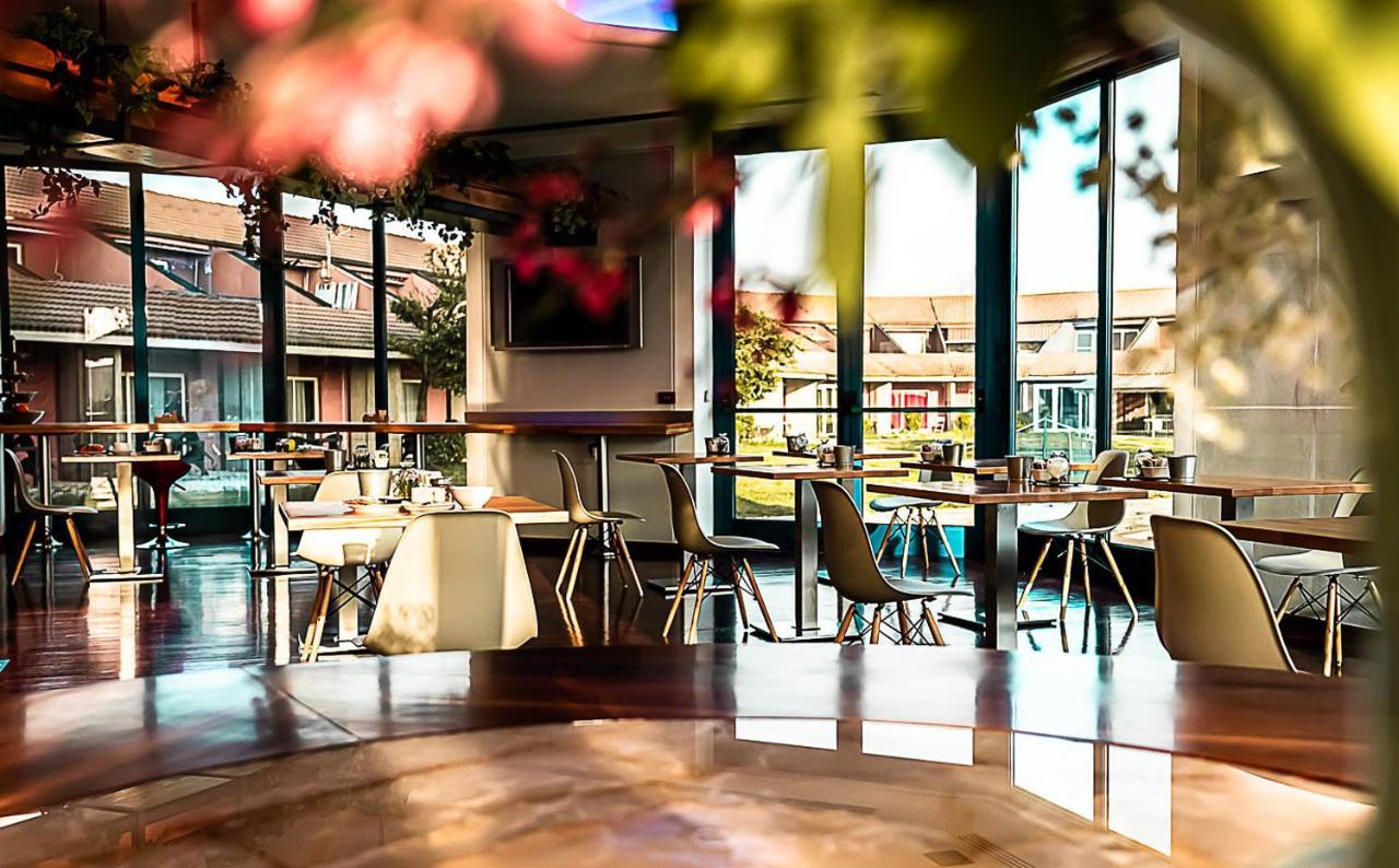 Business Hotel Казале Монферато Екстериор снимка