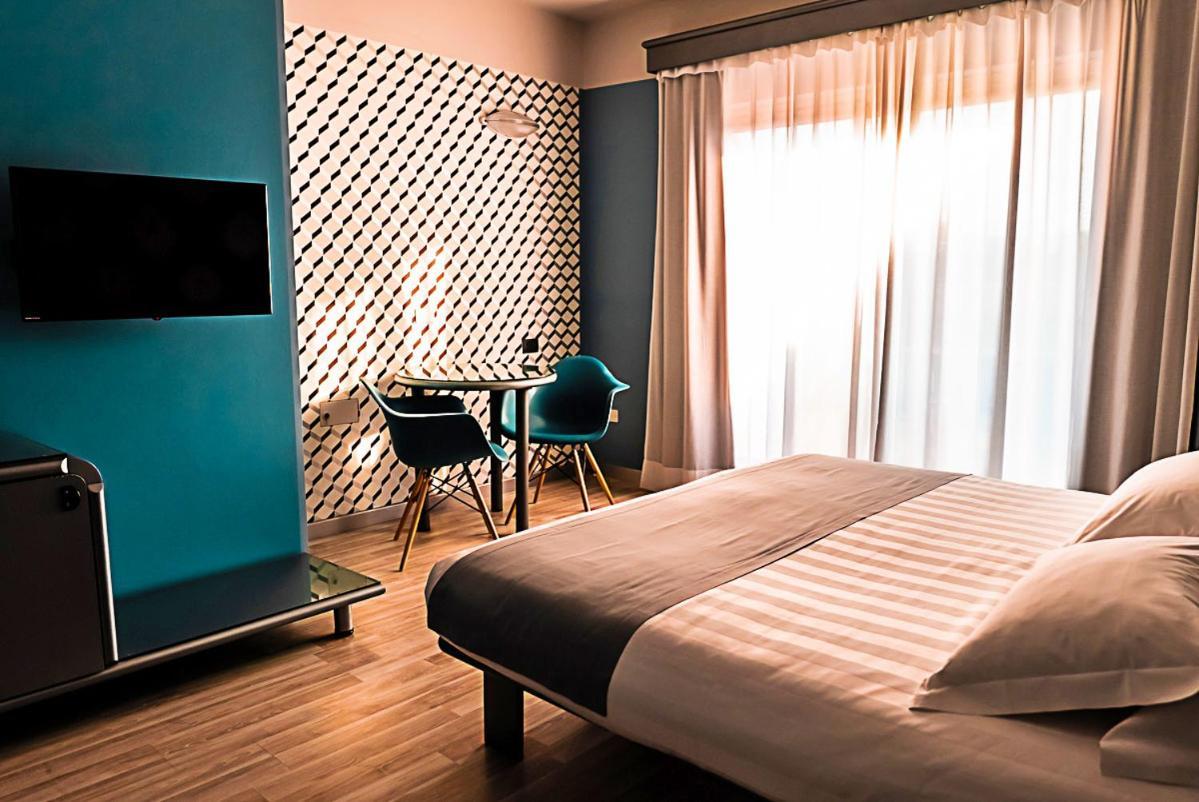 Business Hotel Казале Монферато Екстериор снимка